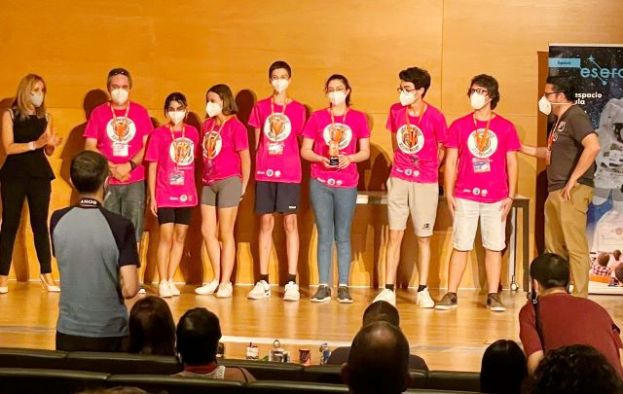 El IES Viera y Clavijo obtiene el Premio a la Misi&oacute;n Cient&iacute;fica m&aacute;s Destacada en la competici&oacute;n nacional CanSat-21