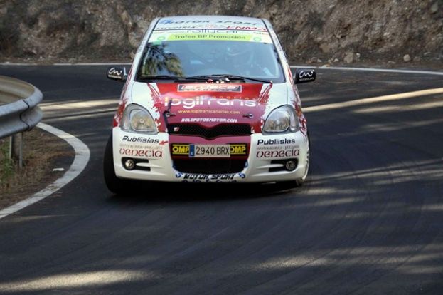 Acor&aacute;n Navarro y Homar Gondinho  en el rallye de casa