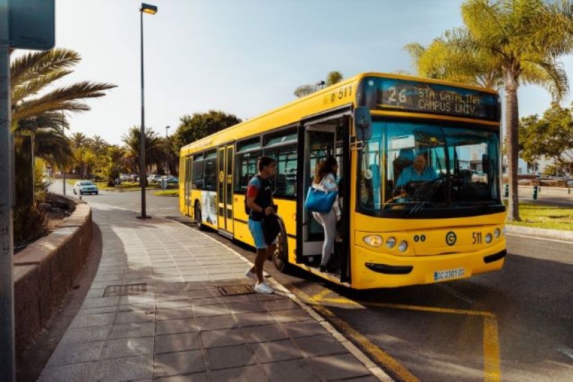 La Gomera: El Cabildo activa el bono transporte gratuito en Las Palmas