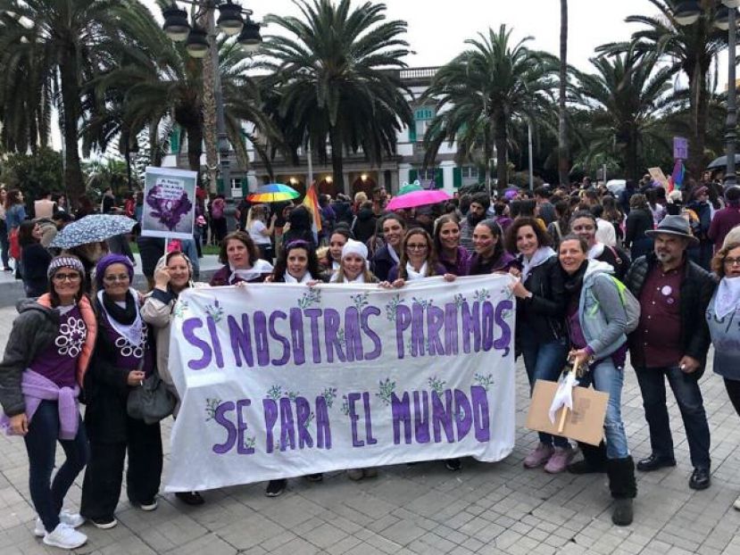 Colectivo feminista del norte en manifestaci&oacute;n 8M