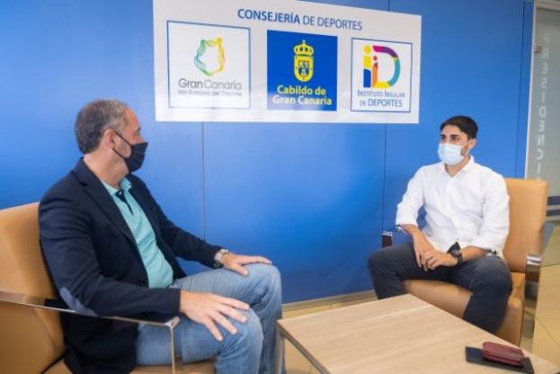 El IID homenajea a H&eacute;ctor B&aacute;ez, nuevo &aacute;rbitro la Liga Endesa ACB