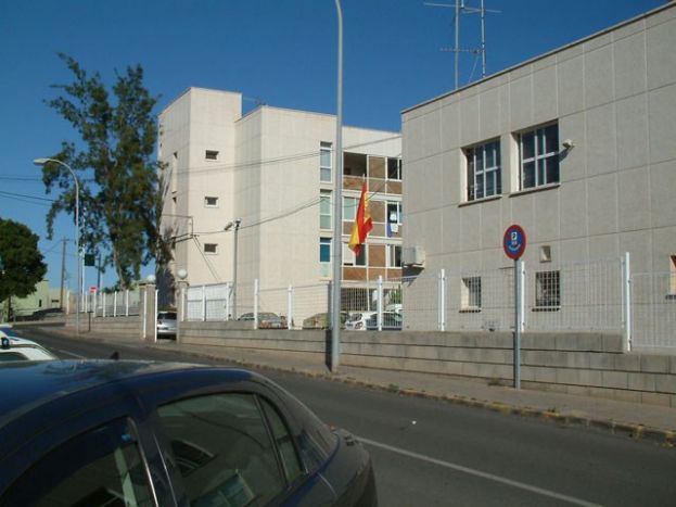 Gu&iacute;a: Detenidos 3 j&oacute;venes cuando intentaban robar en un comercio del Casco
