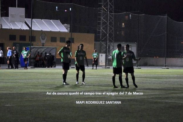 Preferente: La AD Hurac&aacute;n y la UD Teror reanudan este martes el partido suspendido por el apag&oacute;n