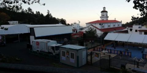 Villa de Moya: Ya est&aacute; todo preparado en Fontanales para la macropaella de hoy