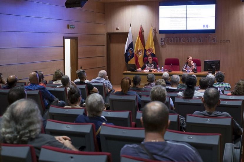 El Cabildo estudia organizar una cuarta feria de artesan&iacute;a anual en Gran Canaria