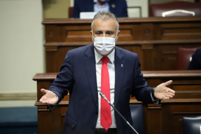 Torres conf&iacute;a en firmar la transferencia de las competencias de Costas a Canarias antes de que termine el a&ntilde;o