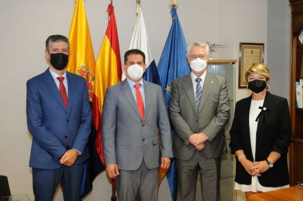 Gobierno y C&aacute;mara de Comercio de Gran Canaria firman un convenio para tramitar ayudas a canarios en Venezuela