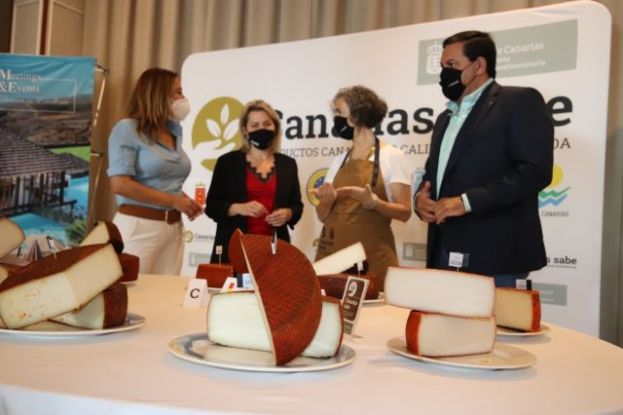 Agrocanarias re&uacute;ne 181 muestras de queso que compiten por convertirse en la mejor producci&oacute;n de las islas