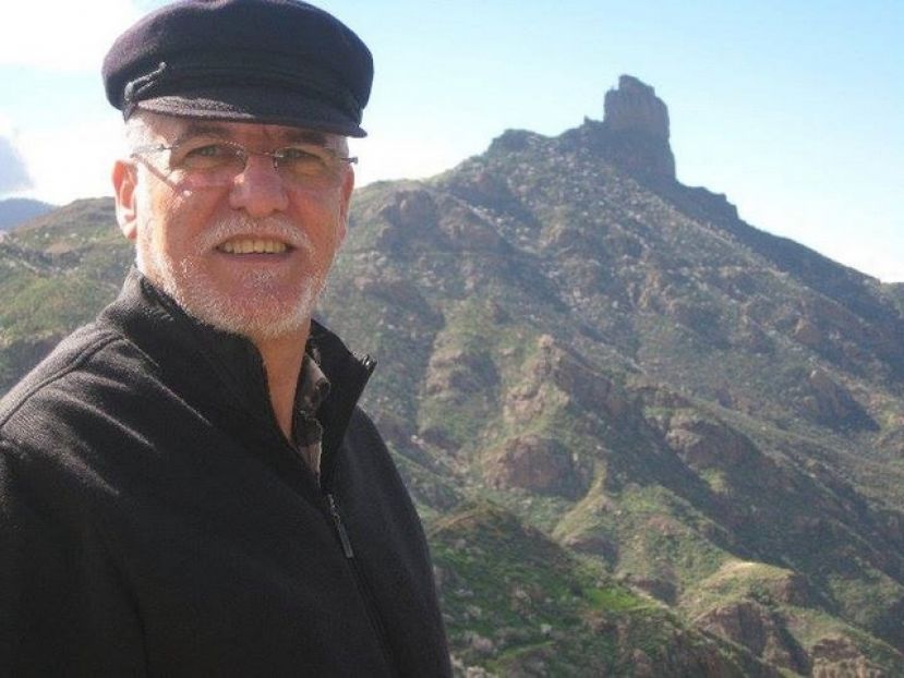 Gonz&aacute;lez Padr&oacute;n: &lsquo;Gu&iacute;a informal y desenfadada de Gran Canaria&rsquo;