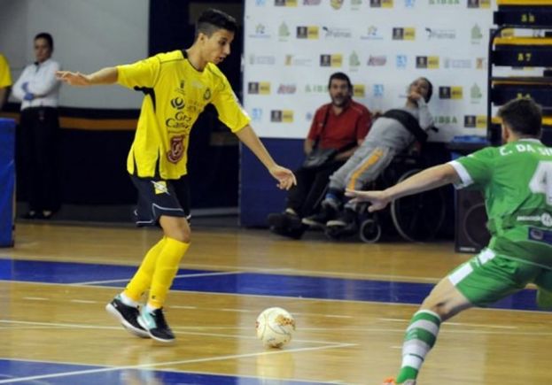 Frente el Bar&ccedil;a B, un gran triunfo del Gran Canaria Colegios Arenas (2-4)