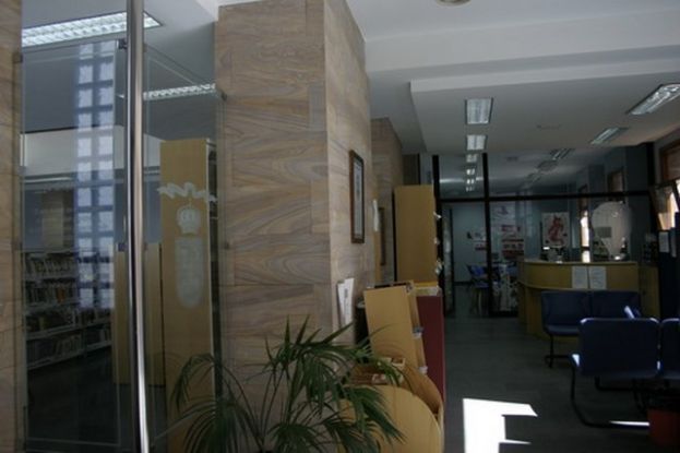 Gu&iacute;a: Se ha instalado 5 nuevos equipos inform&aacute;ticos en la Biblioteca Municipal