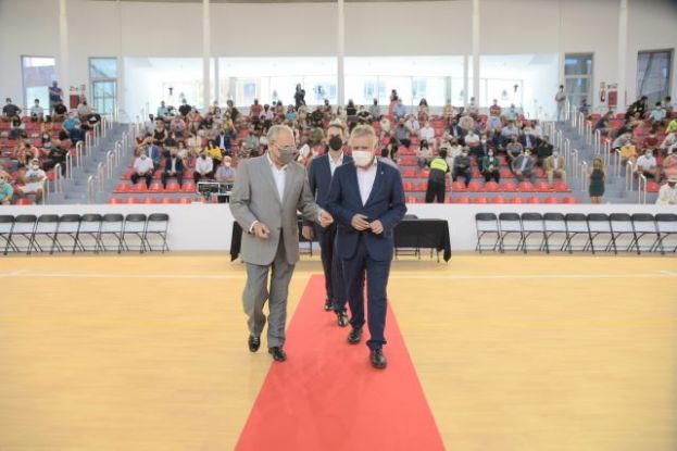 La Gomera estrena pabell&oacute;n multifuncional que ser&aacute; eje dinamizador del deporte y la cultura de la isla (V&iacute;deo)