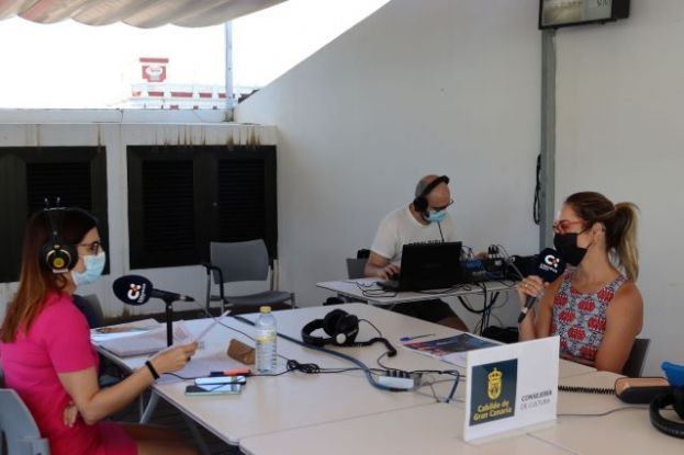 EL PROGRAMA DE LA RADIO AUTON&Oacute;MICA &lsquo;UNA M&Aacute;S UNO&rsquo;, DESDE LA BIBLIOTECA INSULAR