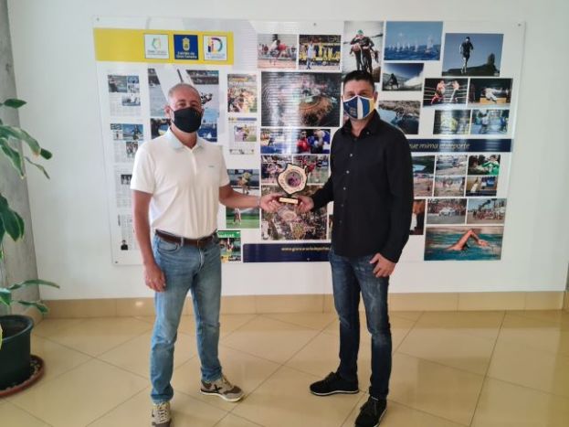 El Club Deportivo Chugui P&eacute;rez agradece a la Consejer&iacute;a de Deportes el apoyo al fomento del p&aacute;del en la Isla