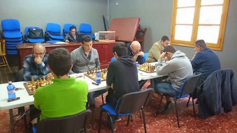 Gu&iacute;a: Ajedrez Preferente, Univac-it Guia - Caja Vecindario (1-3). An&aacute;lisis de la jornada