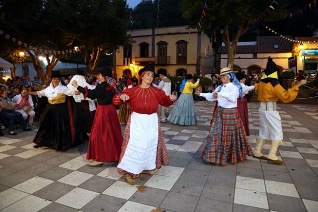 Valleseco: Gran Baile de Taifas en la Plaza de Lanzarote