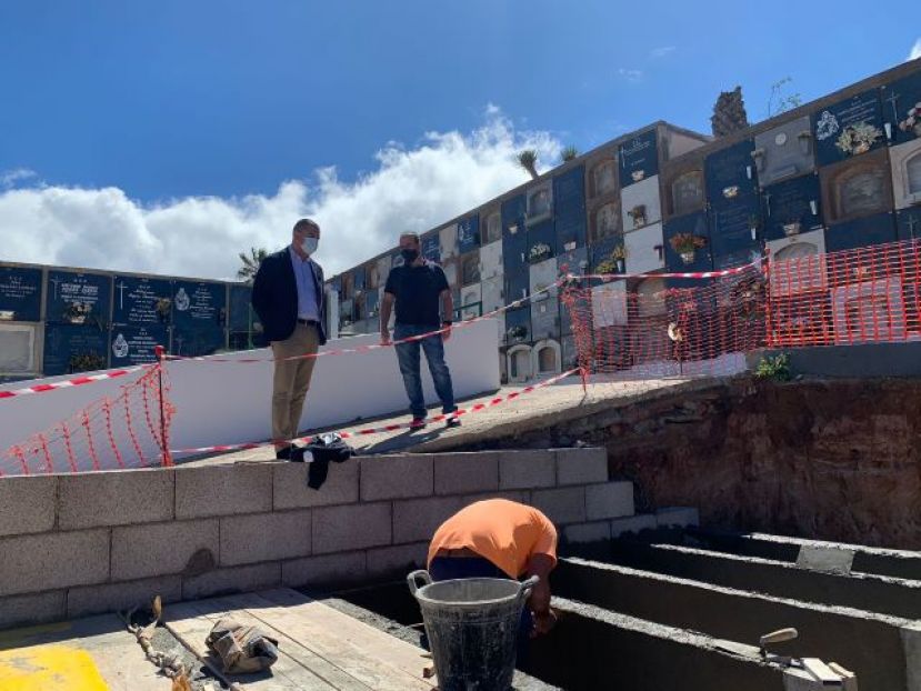 El Ayuntamiento de Gu&iacute;a ampl&iacute;a la capacidad del cementerio de La Atalaya
