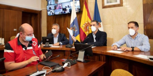Torres anuncia 44 casas m&aacute;s para los afectados por el volc&aacute;n y otros 300 millones para paliar los da&ntilde;os