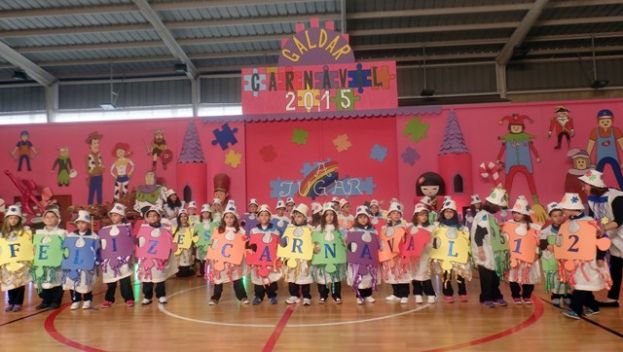 G&aacute;ldar: Los escolares vivieron la fiesta del carnaval de los juguetes