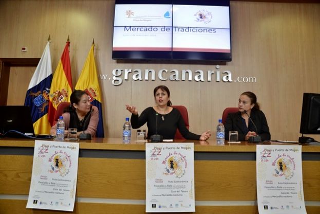 Gastronom&iacute;a tradicional y navide&ntilde;a, artesan&iacute;a y m&uacute;sica llenan Playa de Mog&aacute;n