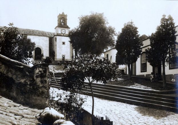Sigue abierta la muestra sobre los 500 a&ntilde;os de la Parroquia de Moya