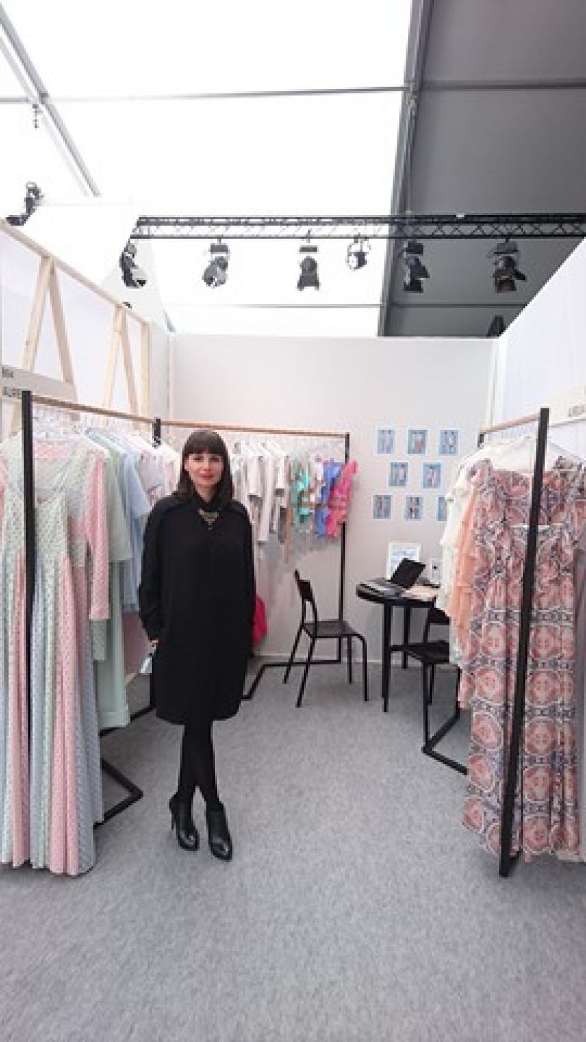 La dise&ntilde;adora de Moda C&aacute;lida Aurelia Gil muestra en Par&iacute;s su colecci&oacute;n