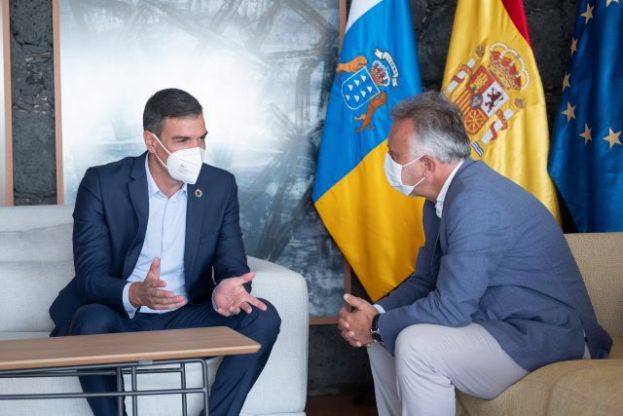 Torres y S&aacute;nchez se re&uacute;nen en Lanzarote para analizar distintas cuestiones de la agenda de Canarias con el Estado