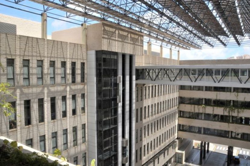 El Hospital Dr. Negr&iacute;n celebra 35 charlas on-line en el marco del Aula de Pacientes