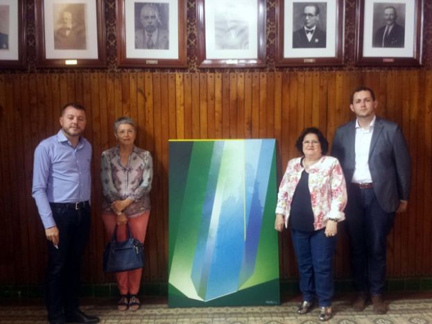 UNICEF Canarias dona al ayuntamiento de G&aacute;ldar un cuadro de la Iglesia de Santiago