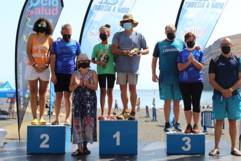 La II Traves&iacute;a a Nado de La Gomera corona a los ganadores de las tres pruebas (V&iacute;deo)