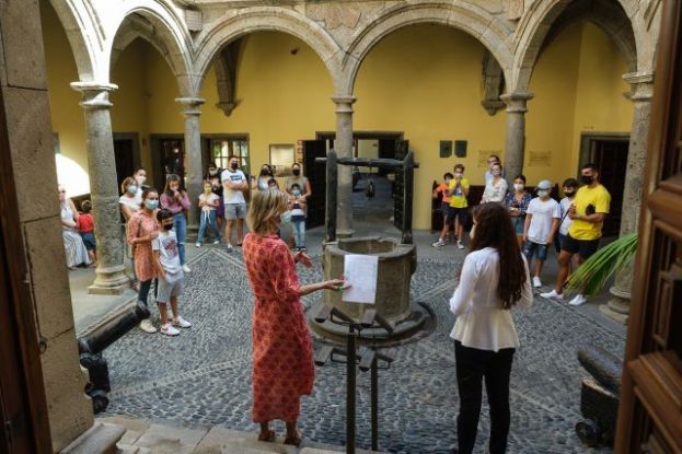 LA CASA DE COL&Oacute;N ORGANIZA EL TALLER FAMILIAR &lsquo;BUSCADORAS DE ESTRELLAS&rsquo; ADAPTADO A PERSONAS CIEGAS Y CON BAJA VISI&Oacute;N