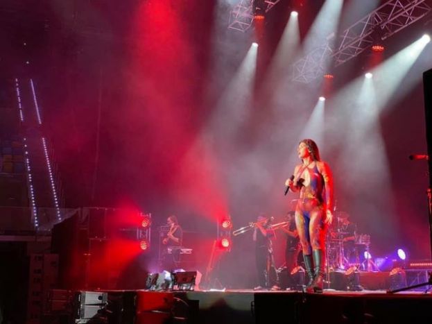 Concierto de Nathy Peluso en Gran Canaria Arena, con un arrebatador espect&aacute;culo