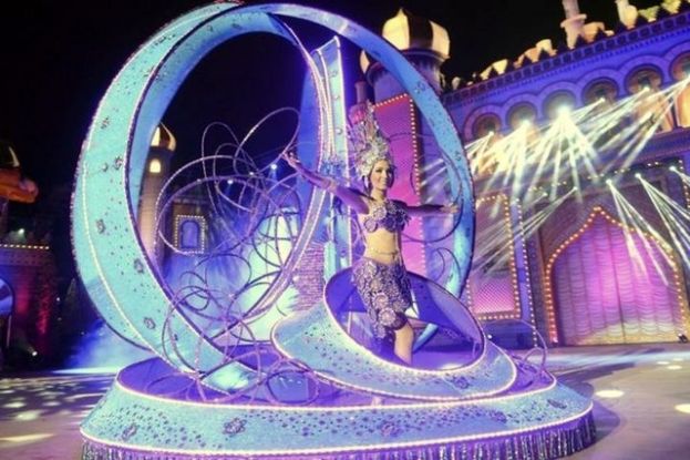 Lola Rodr&iacute;guez elegida cuarta Dama de Honor en la Gala de la Reina del Carnaval 2015