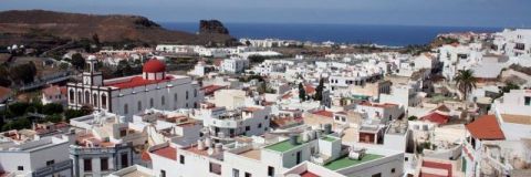 La Polic&iacute;a Local de Agaete denuncia a m&aacute;s de 20 personas por salir sin la mascarilla