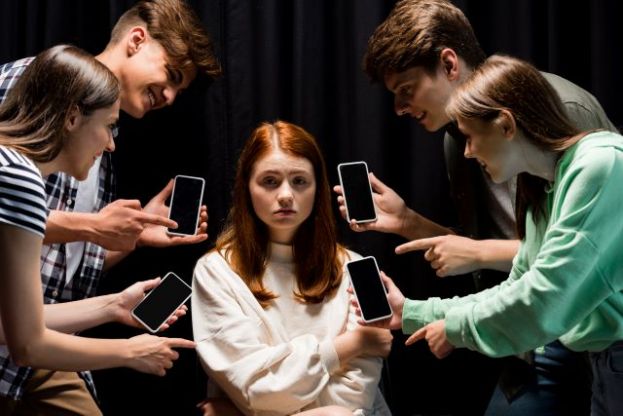 Riesgos en Internet: Sexting y Sexcasting