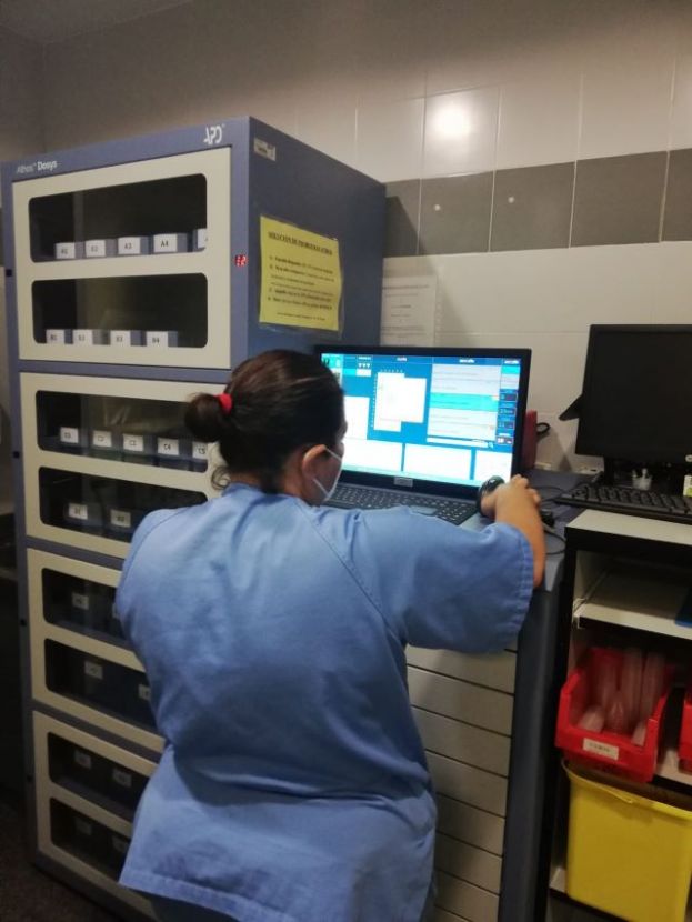 El Hospital Dr. Negr&iacute;n dispone de 27 armarios &lsquo;inteligentes&rsquo; de dispensaci&oacute;n de medicamentos
