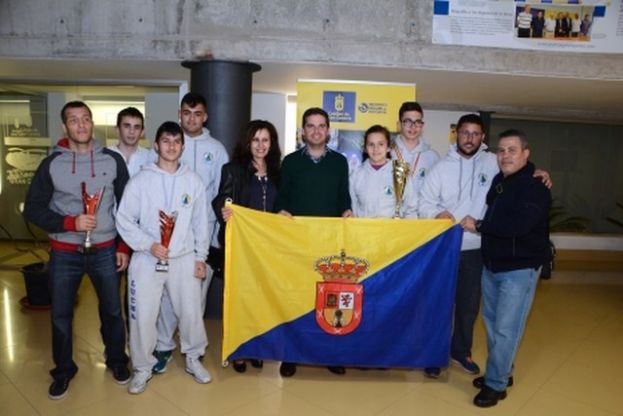 Felicitaci&oacute;n a los nuevos medallistas nacionales del Club de Lucha Santa Rita