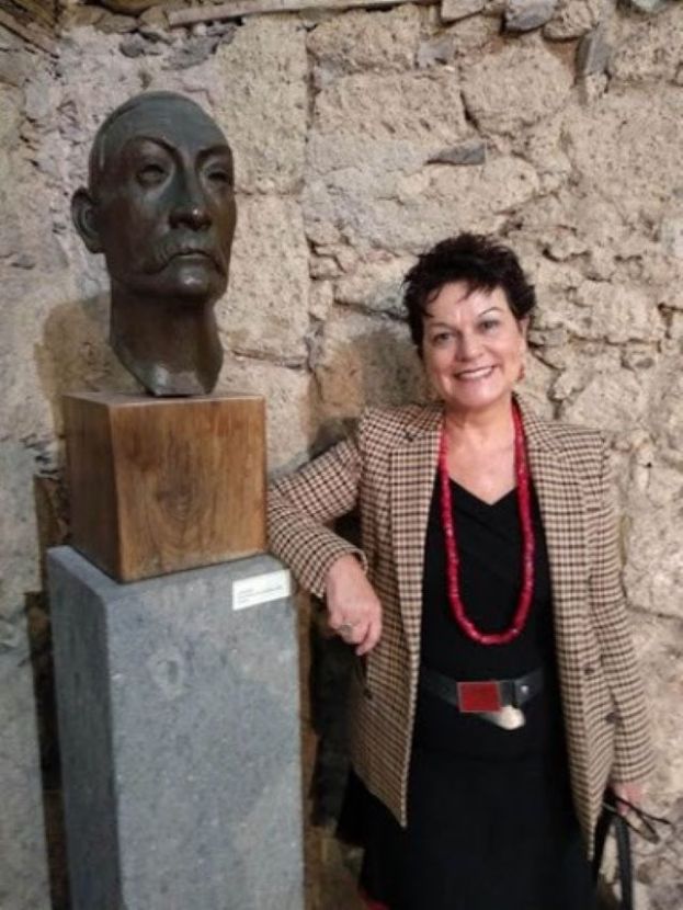 LA CASA-MUSEO TOM&Aacute;S MORALES ACOGE LA PRESENTACI&Oacute;N DEL LIBRO &lsquo;ARDEN LAS ZARZAS&rsquo;, DE TERESA ITURRIAGA