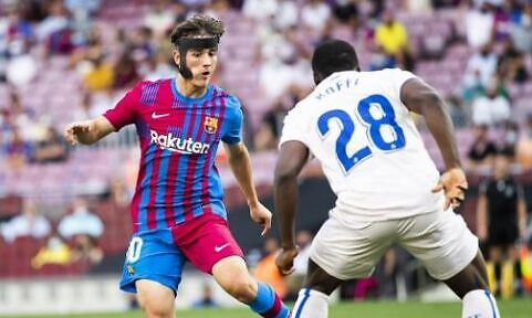 Gavi se convierte en el jugador m&aacute;s joven en debutar con la absoluta: 17 a&ntilde;os y 60 d&iacute;as