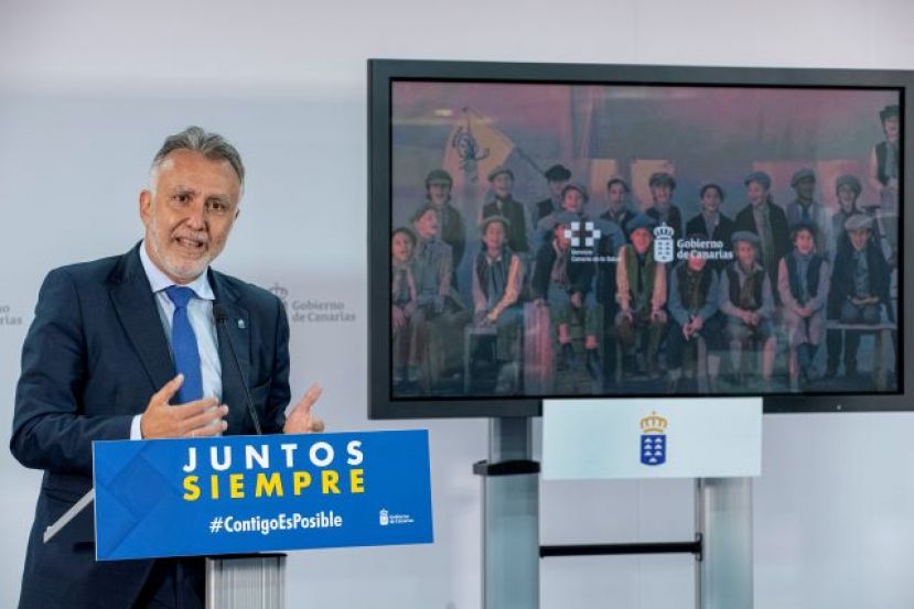 El Gobierno presenta la campa&ntilde;a &lsquo;Vac&uacute;nate&rsquo; de impulso a la inmunizaci&oacute;n contra la COVID-19 en Canarias