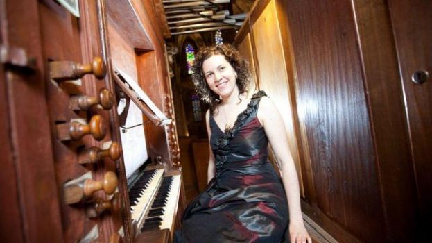 Ana Aguado protagoniza un concierto en el &oacute;rgano de la Iglesia de Santo Domingo de Guzm&aacute;n