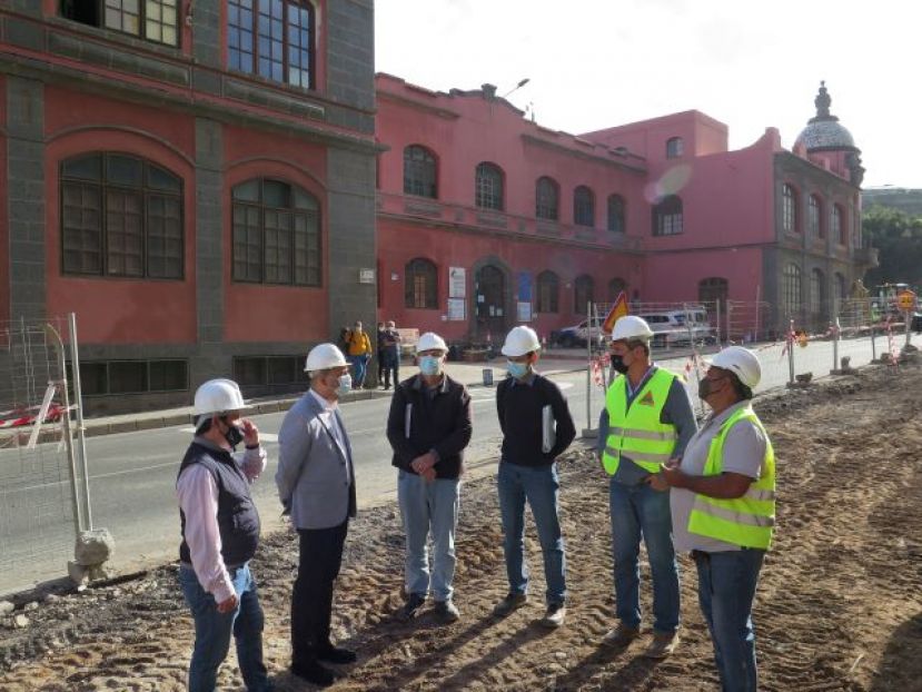 Gu&iacute;a: Avanza a buen ritmo las obras de remodelaci&oacute;n de la v&iacute;a urbana GC-292