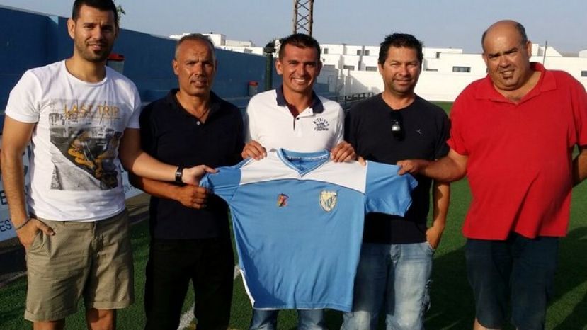 Miguel Santana Mayor es desde este mi&eacute;rcoles nuevo t&eacute;cnico del CD Cotillo