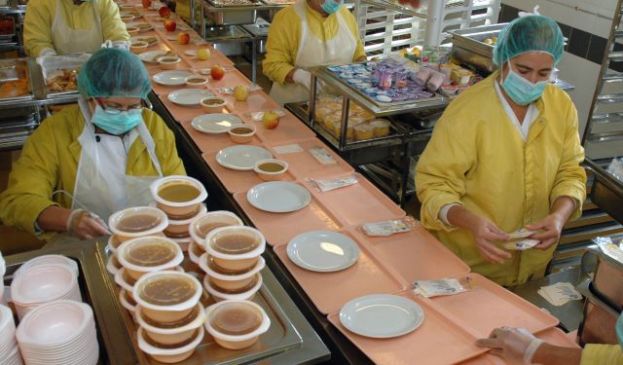 Los hospitales del SCS ofrecen a los pacientes ingresados un men&uacute; especial por el D&iacute;a de Canarias
