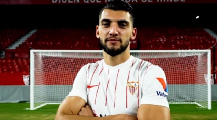 El Sevilla anuncia el fichaje de Rafa Mir para las pr&oacute;ximas seis temporadas