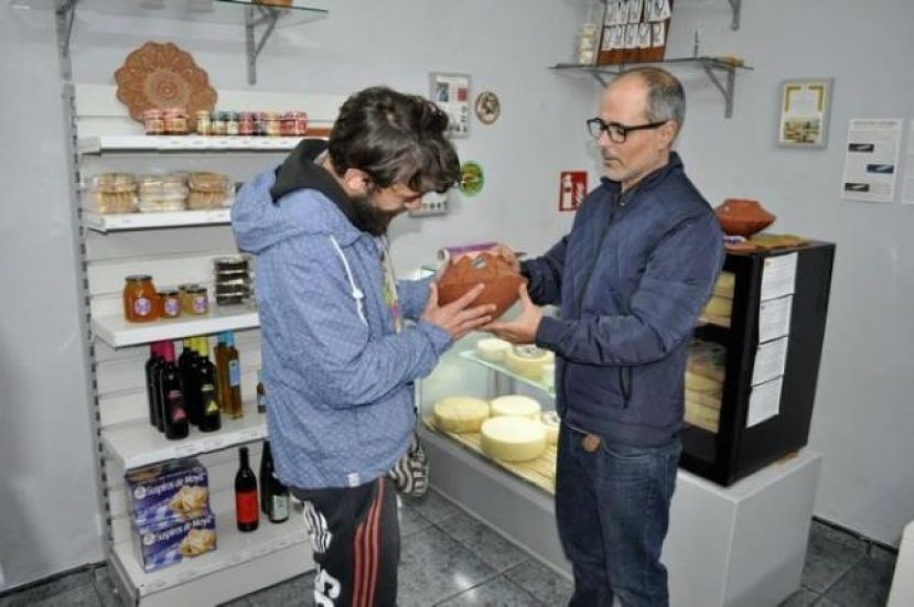 Gu&iacute;a: Nota de Prensa de Juan Diego Arencibia Vega, propietario de El Cambuy&oacute;n&nbsp;