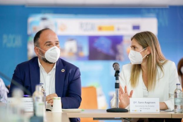 Gobierno de Canarias y Estado anuncian una hoja de ruta para el desarrollo de las energ&iacute;as del mar