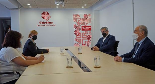 Rodr&iacute;guez se compromete a incrementar la ayuda a C&aacute;ritas por el agravamiento de las necesidades humanitarias