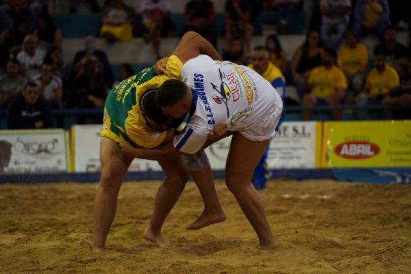 Lucha Canaria: Presentaci&oacute;n en Gran Canaria de la liga de Primera Categor&iacute;a