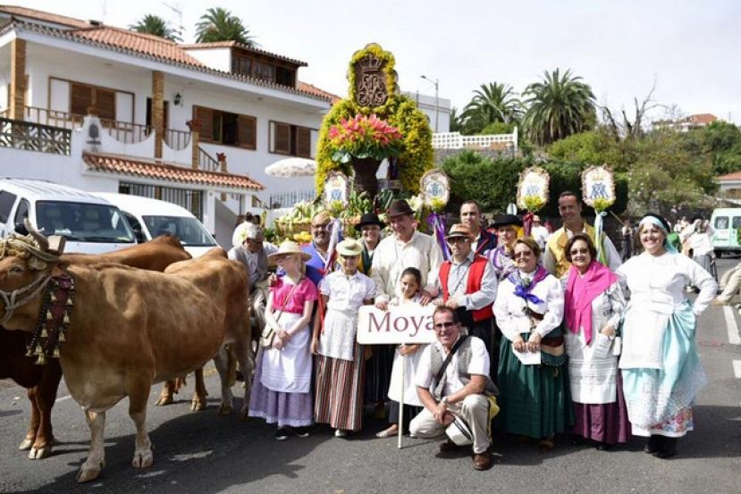 La Villa de Moya estuvo presente en la ofrenda a Nuestra Se&ntilde;ora del Pino